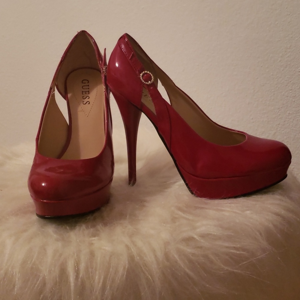 BRAND NEW heels